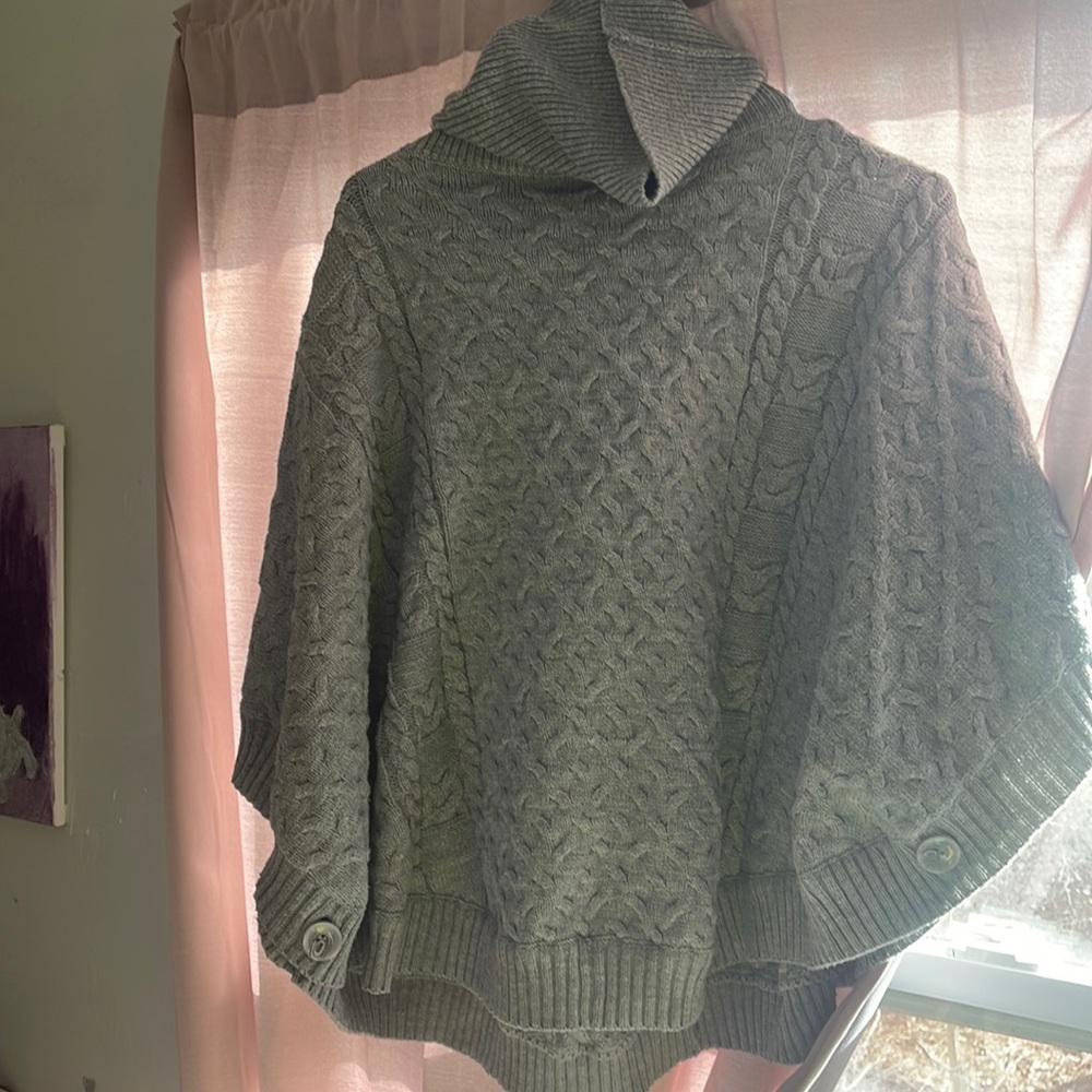 Sweater poncho